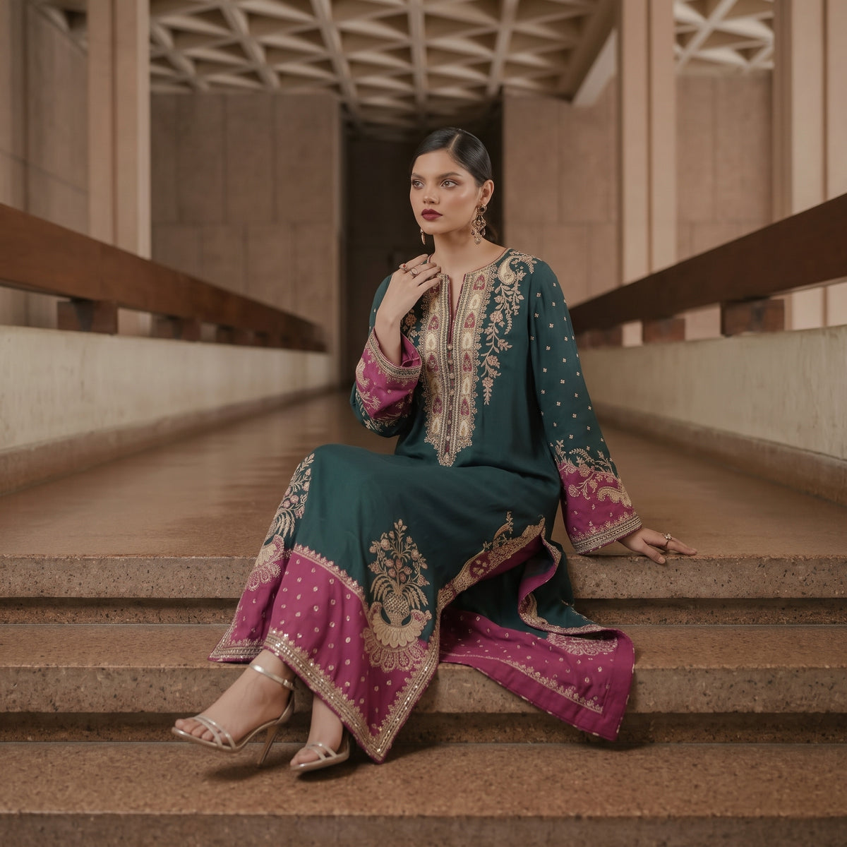 Luxury Kaftan Silk 2-Piece – Heavy Embroidered