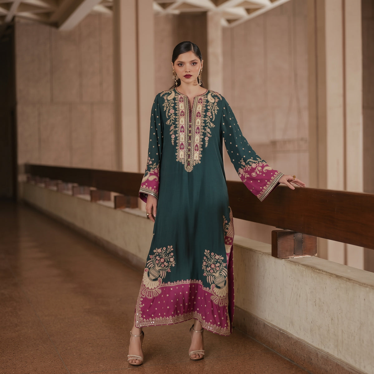 Luxury Kaftan Silk 2-Piece – Heavy Embroidered